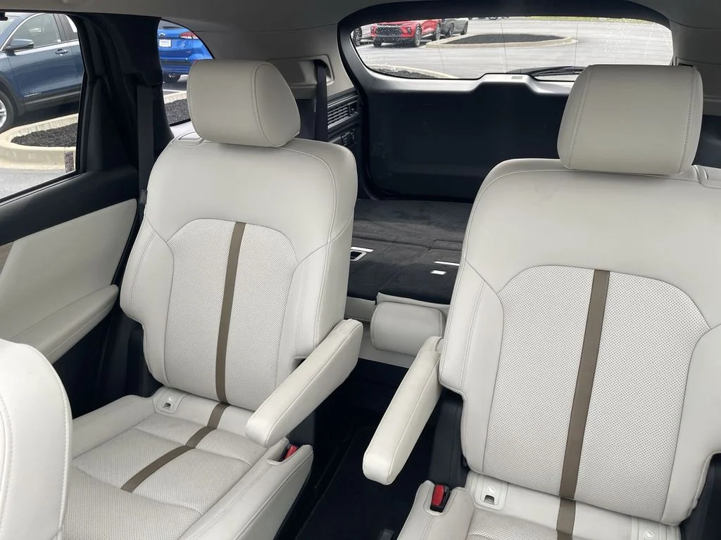 Used 2024 White Mazda Premium Plus image 23