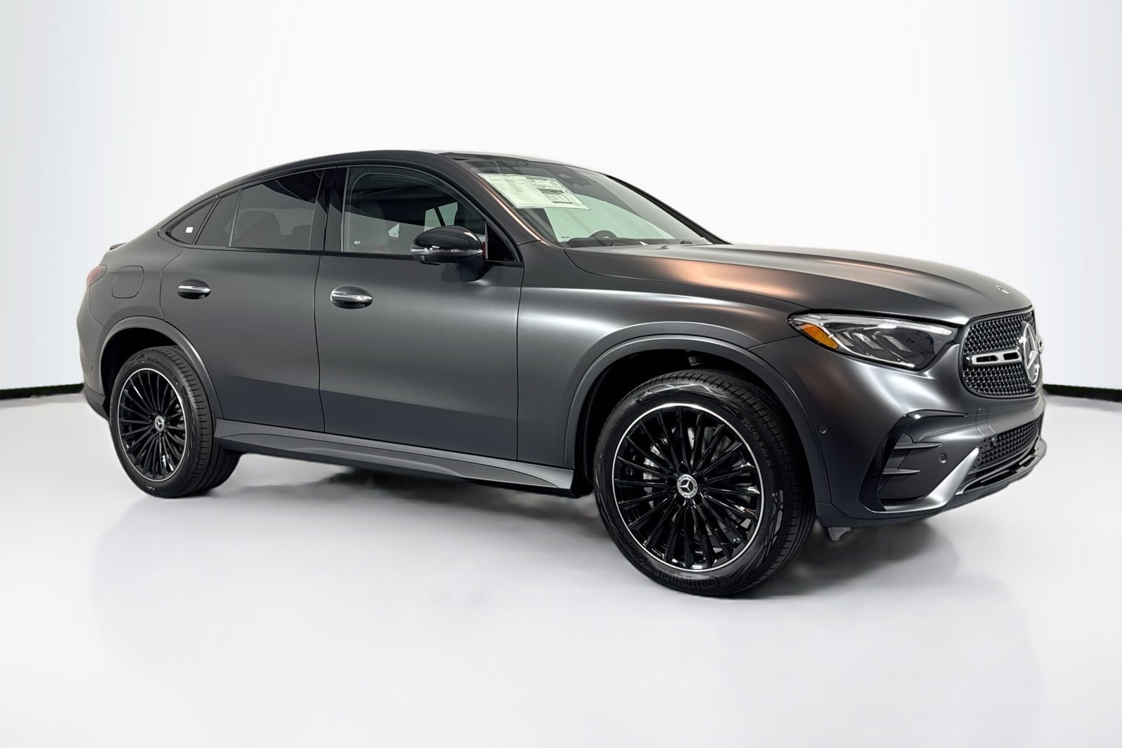 New 2026 MANUFAKTUR exclusive graphite grey magno Mercedes-Benz GLC 300 image 3
