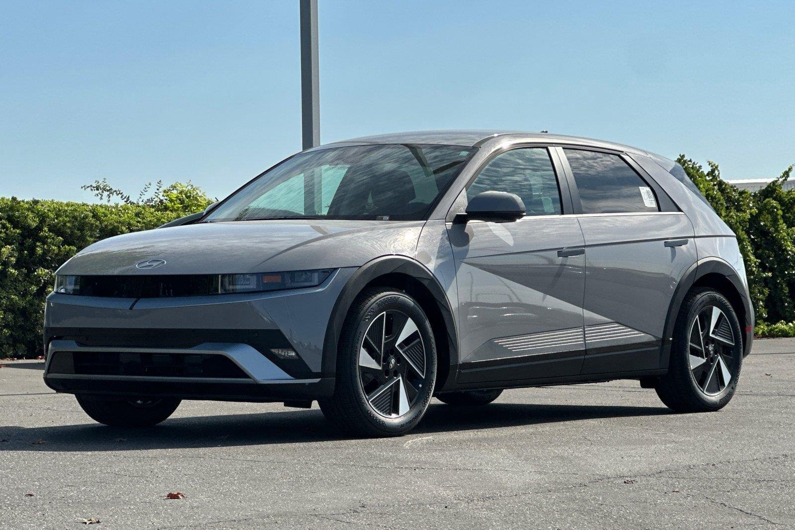 New 2026 Cyber Gray Hyundai SEL image 37