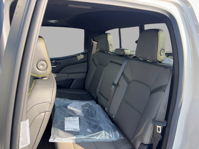 2026 Chevrolet Colorado ZR2 - Photo 15