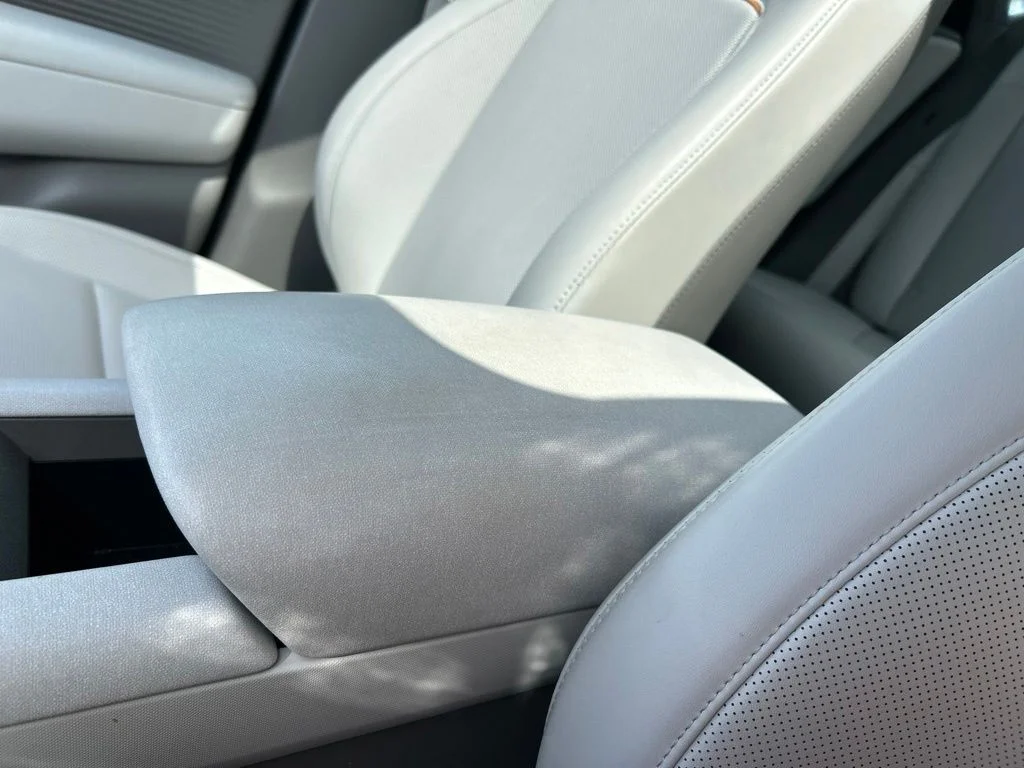 Used 2023 White Hyundai Limited image 39