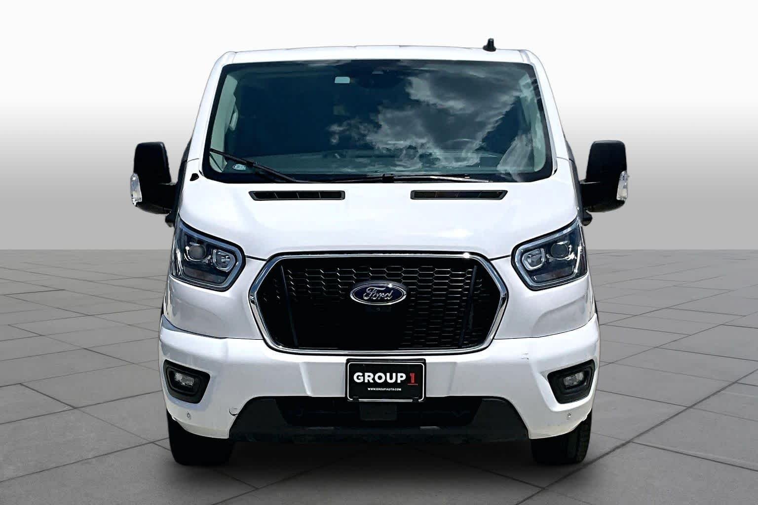 Used 2023 Oxford White Ford XLT image 4