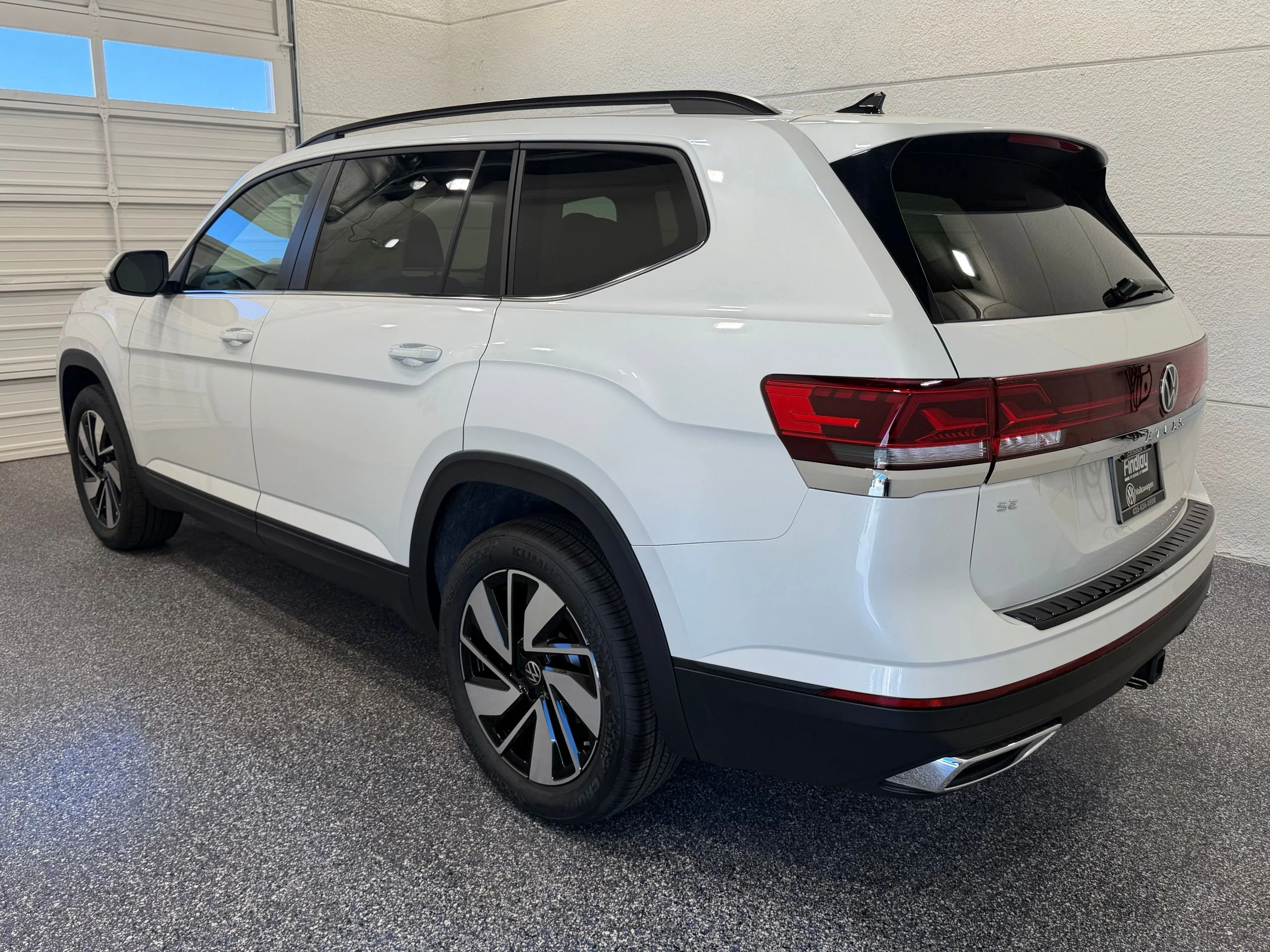 New 2026 White Volkswagen 2.0T SE w/Technology image 4