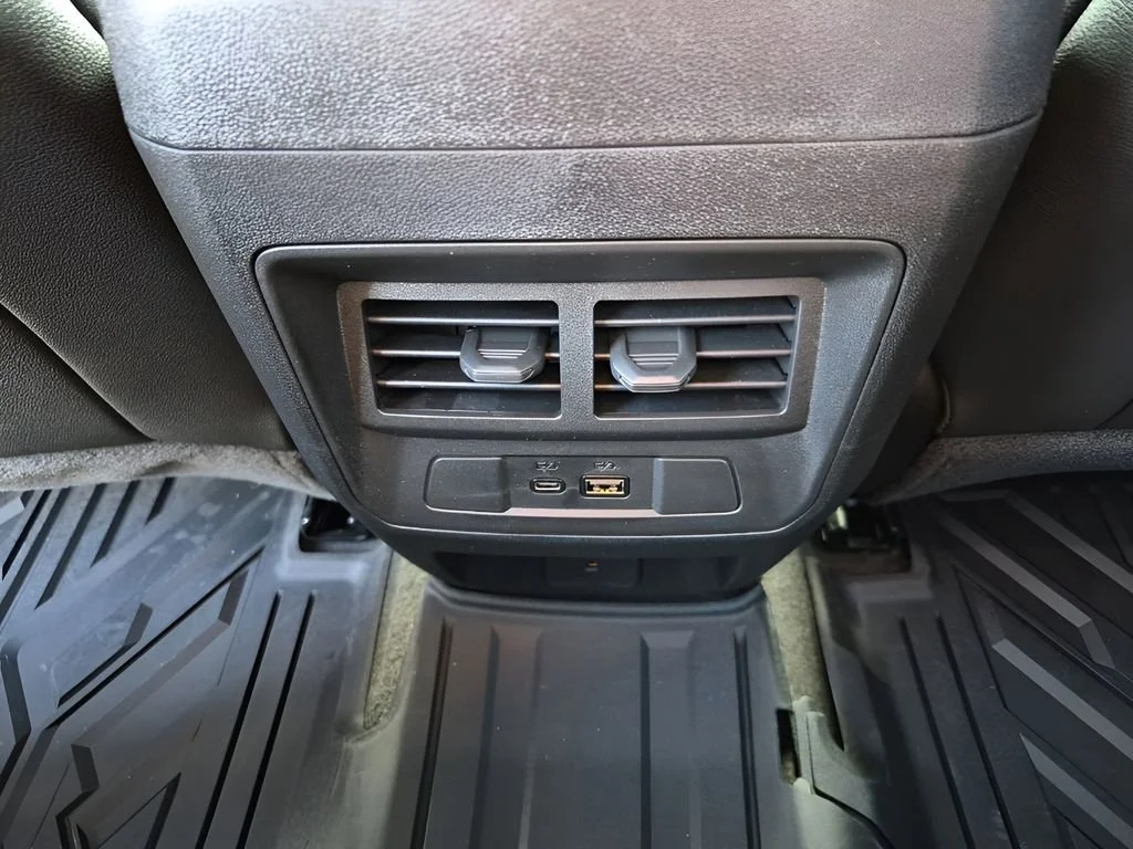 New 2026 Onyx Black GMC AT4 image 25