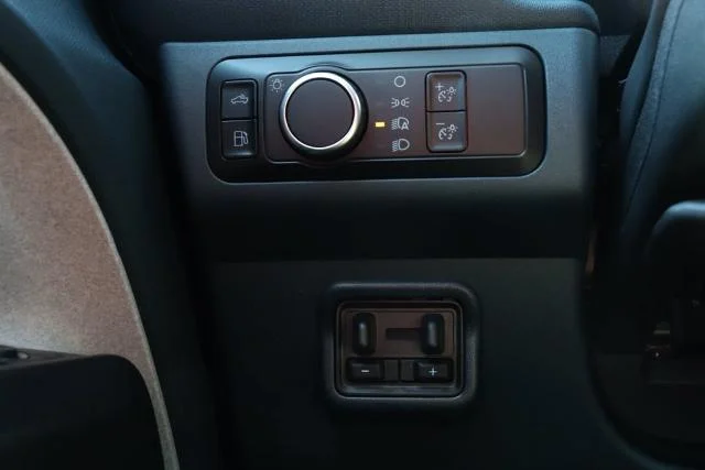 New 2026 Space White Metallic Ford XLT image 53