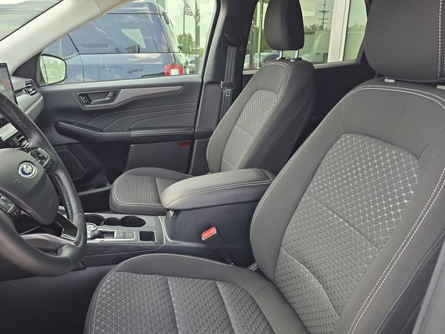 Certified Used 2023 Oxford White Ford Active image 5