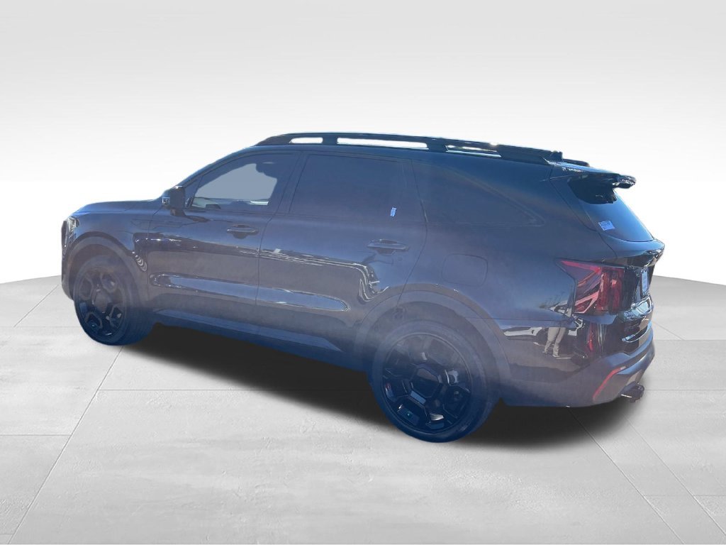 Used 2025 Black Kia X-Line SX Prestige image 3