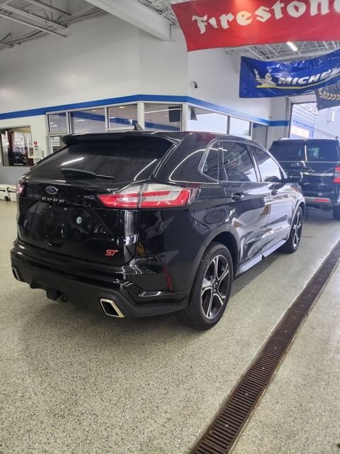 Used 2022 Agate Black Metallic Ford ST image 9