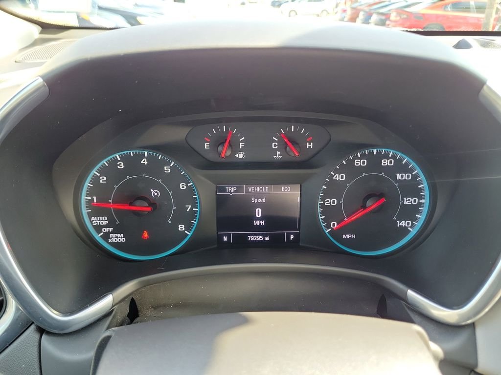Used 2021 White Chevrolet LS image 25