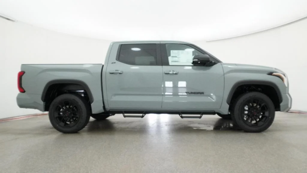 New 2026 Lunar Rock Toyota SR5 image 13