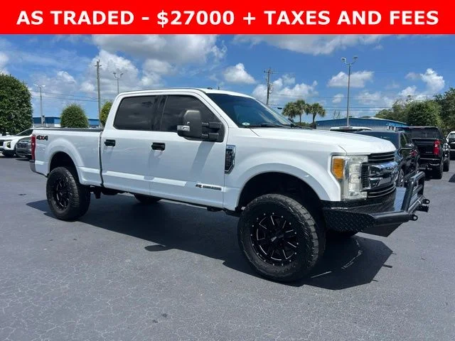 2017 Ford F-250 XLT 4x4 Crew Cab 8' Box's photo