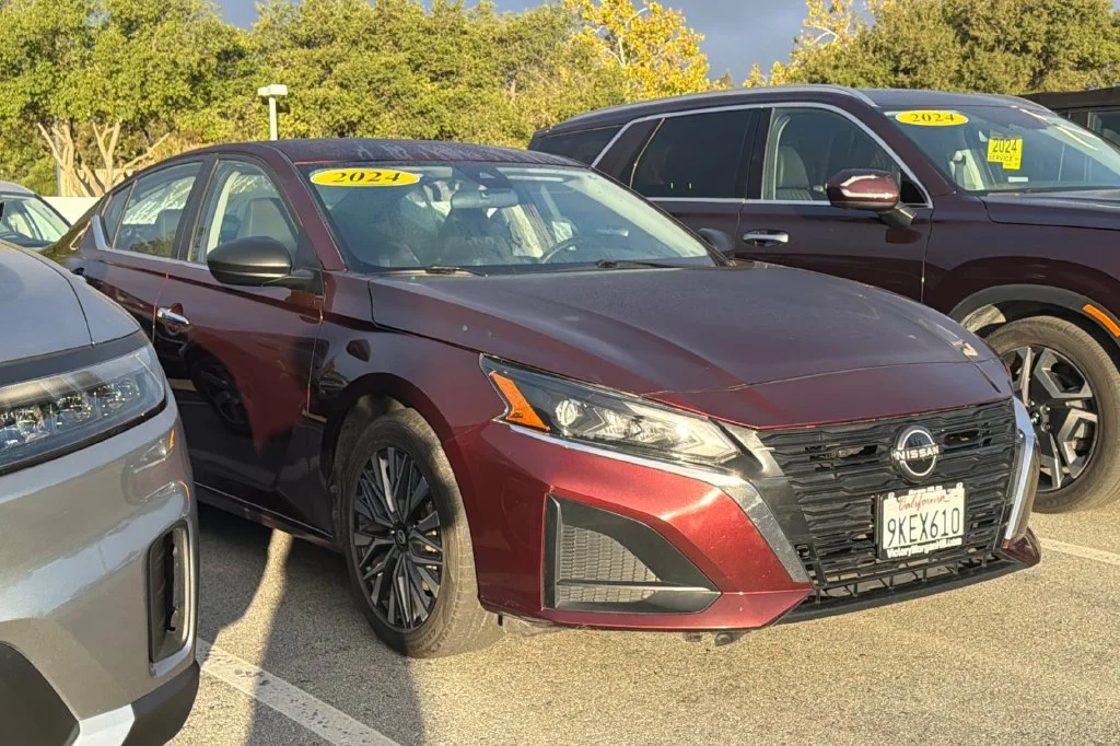 Used 2024 Nissan Altima SV with VIN 1N4BL4DV5RN358097 for sale in Morgan Hill, CA