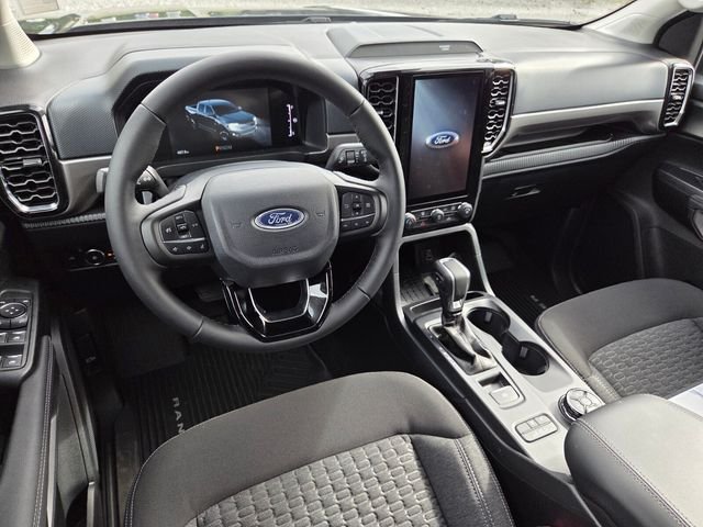 Used 2025 Black Ford XLT image 8