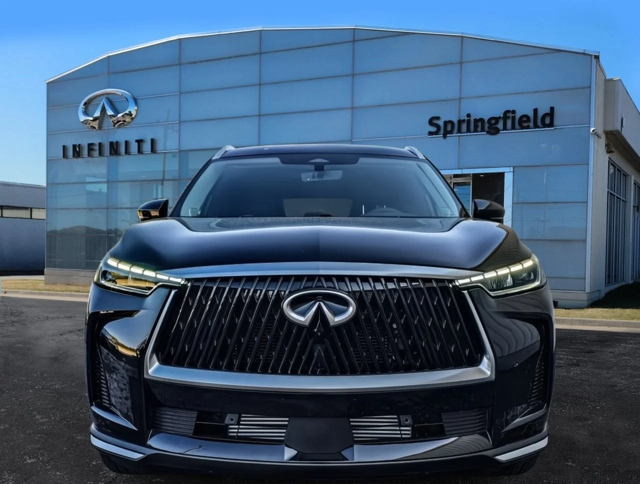 New 2027 MINERAL BLACK INFINITI Luxe AWD image 2