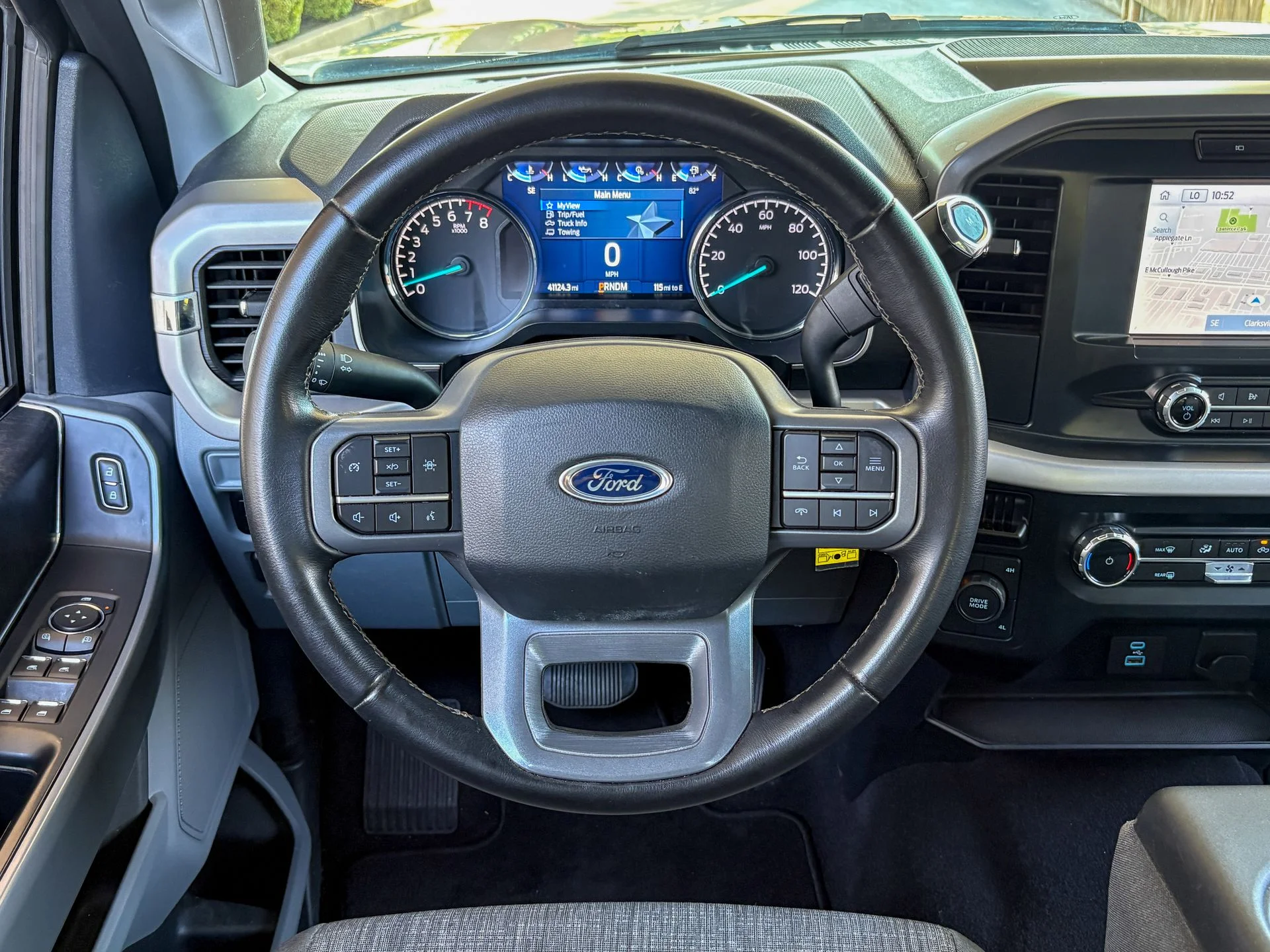 Used 2023 Silver Ford XLT image 16
