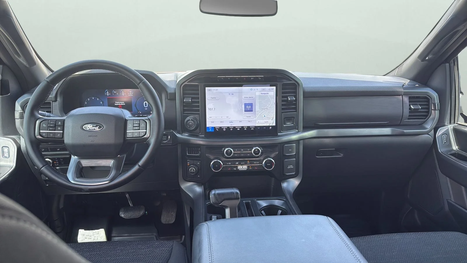 Used 2024 Gray Ford XLT image 21