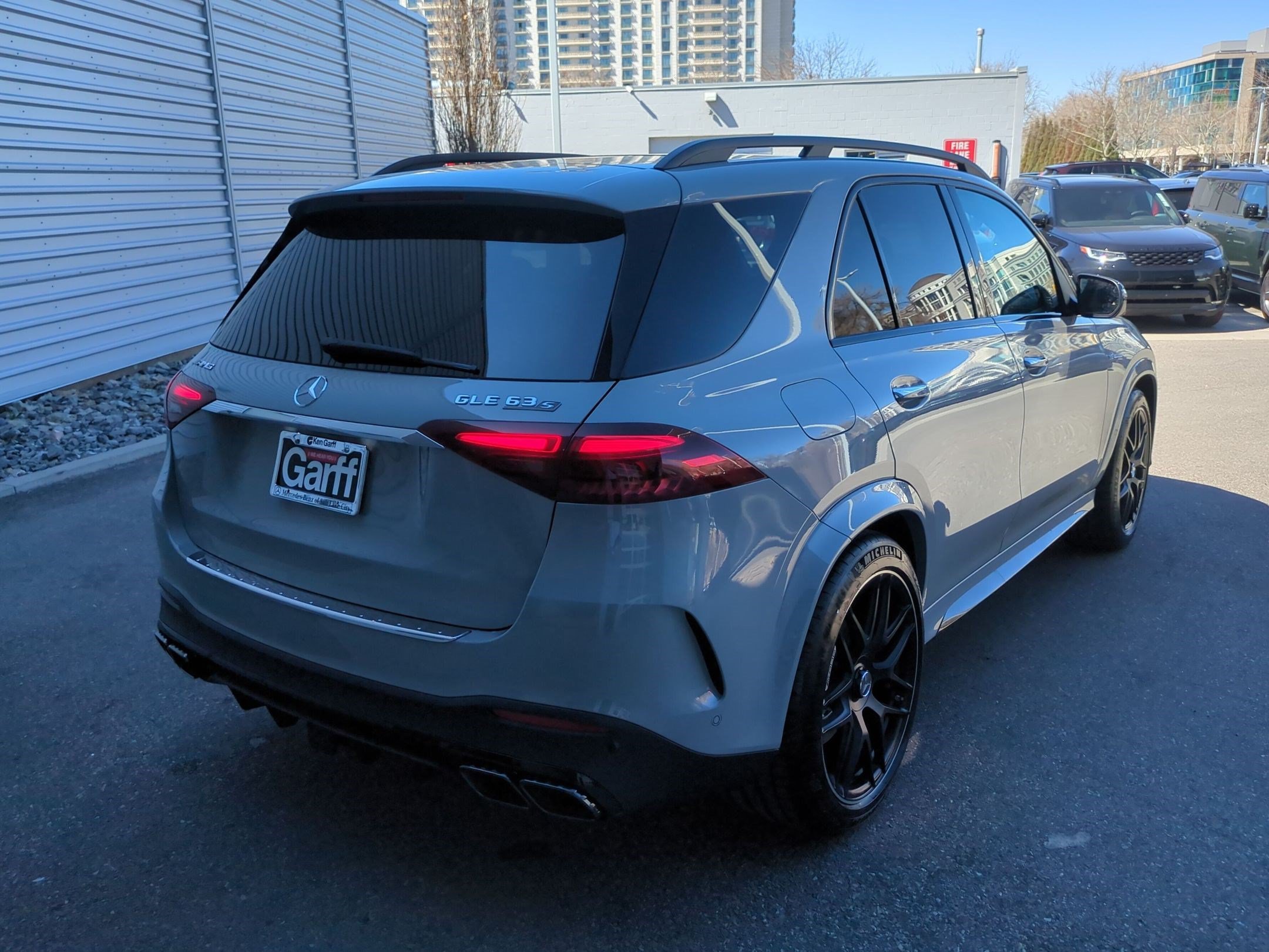 New 2026 MANUFAKTUR Alpine Grey Mercedes-Benz AMG® GLE 63 S image 3