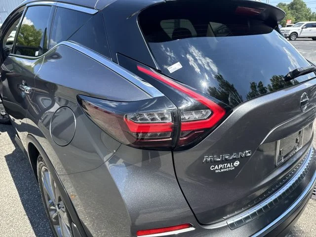 Used 2020 Gray Nissan Platinum image 35