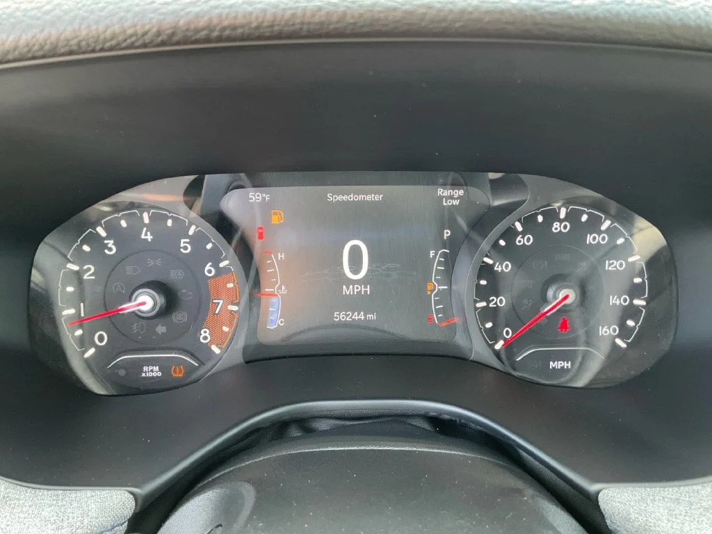 Used 2024 Black Jeep Latitude image 18