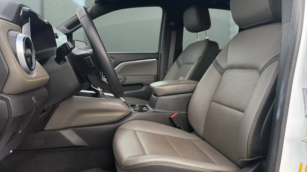 Used 2023 White Chevrolet ZR2 image 18