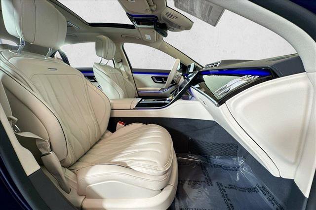 New 2026 MANUFAKTUR Signature Mystic Blue Metallic Mercedes-Benz AMG® S 63 E image 54