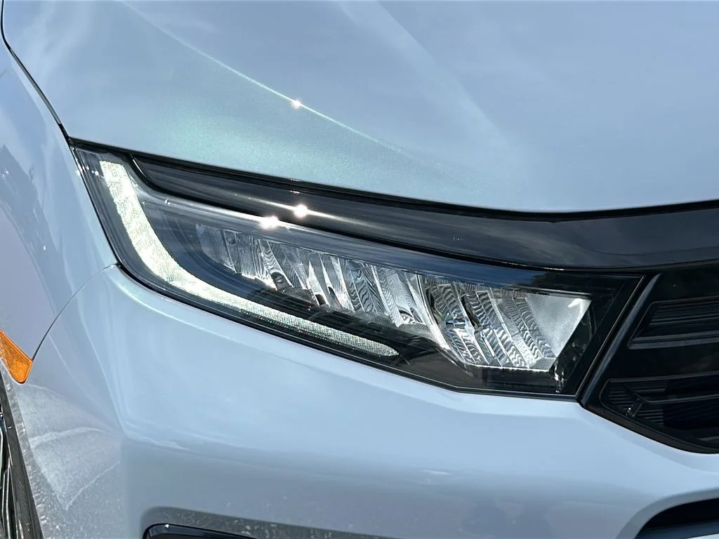 New 2027 Sonic Gray Pearl Honda Elite image 9