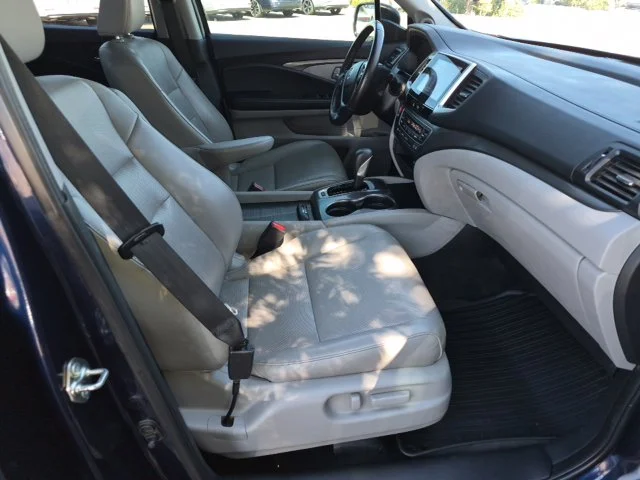 Used 2017  Honda RTL-T image 27