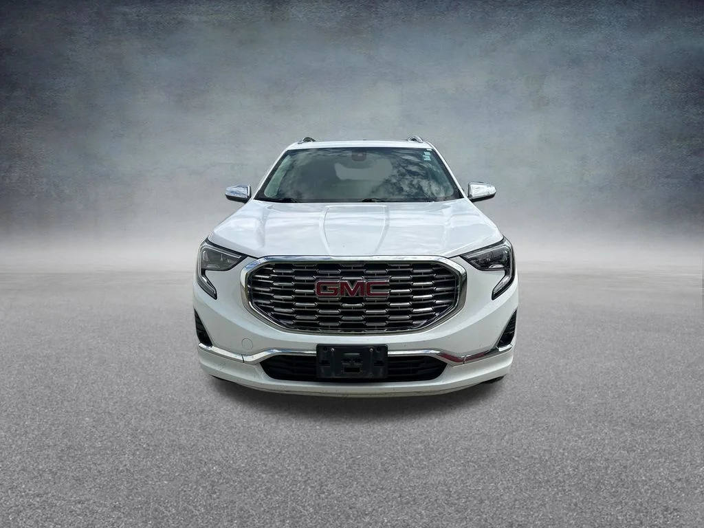 Used 2018 White GMC Denali image 7