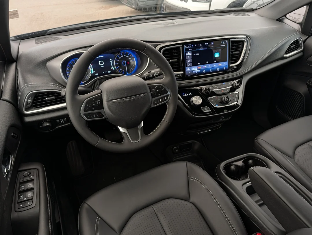 New 2027 Black Chrysler Select - - AWD - Customer Preferred Pkg 27L - Safety Sphere - Full Sunroof & More! image 24
