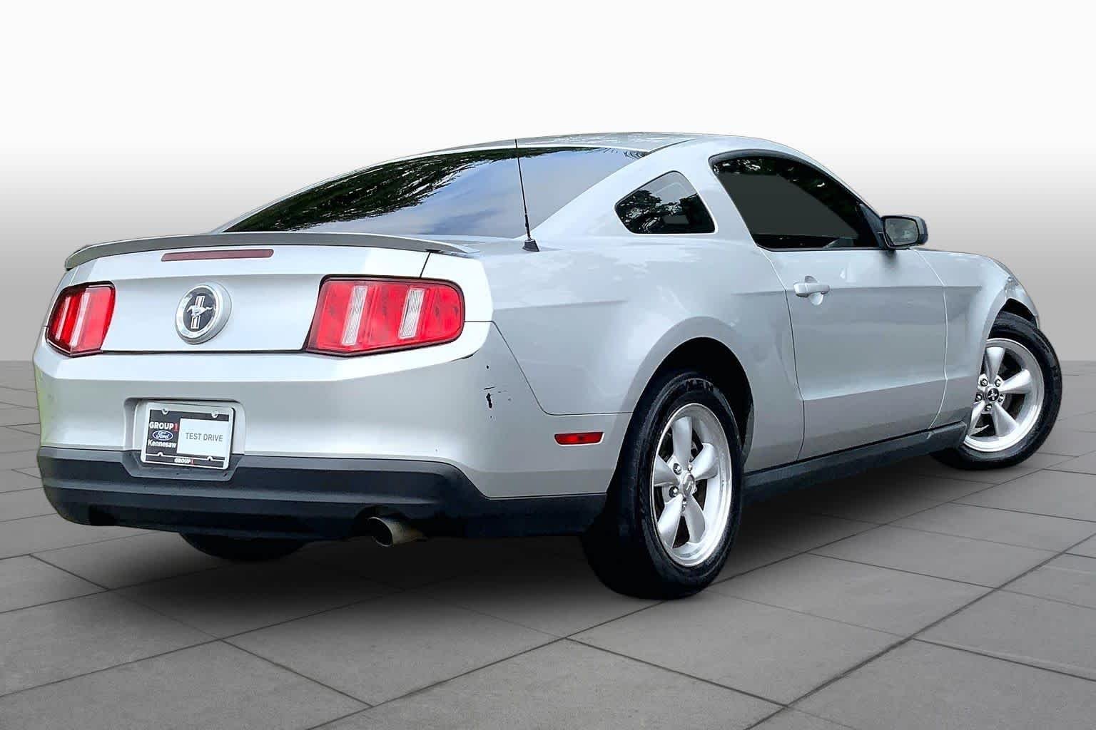 Used 2010 Red Candy Metallic Ford V6 Premium image 10