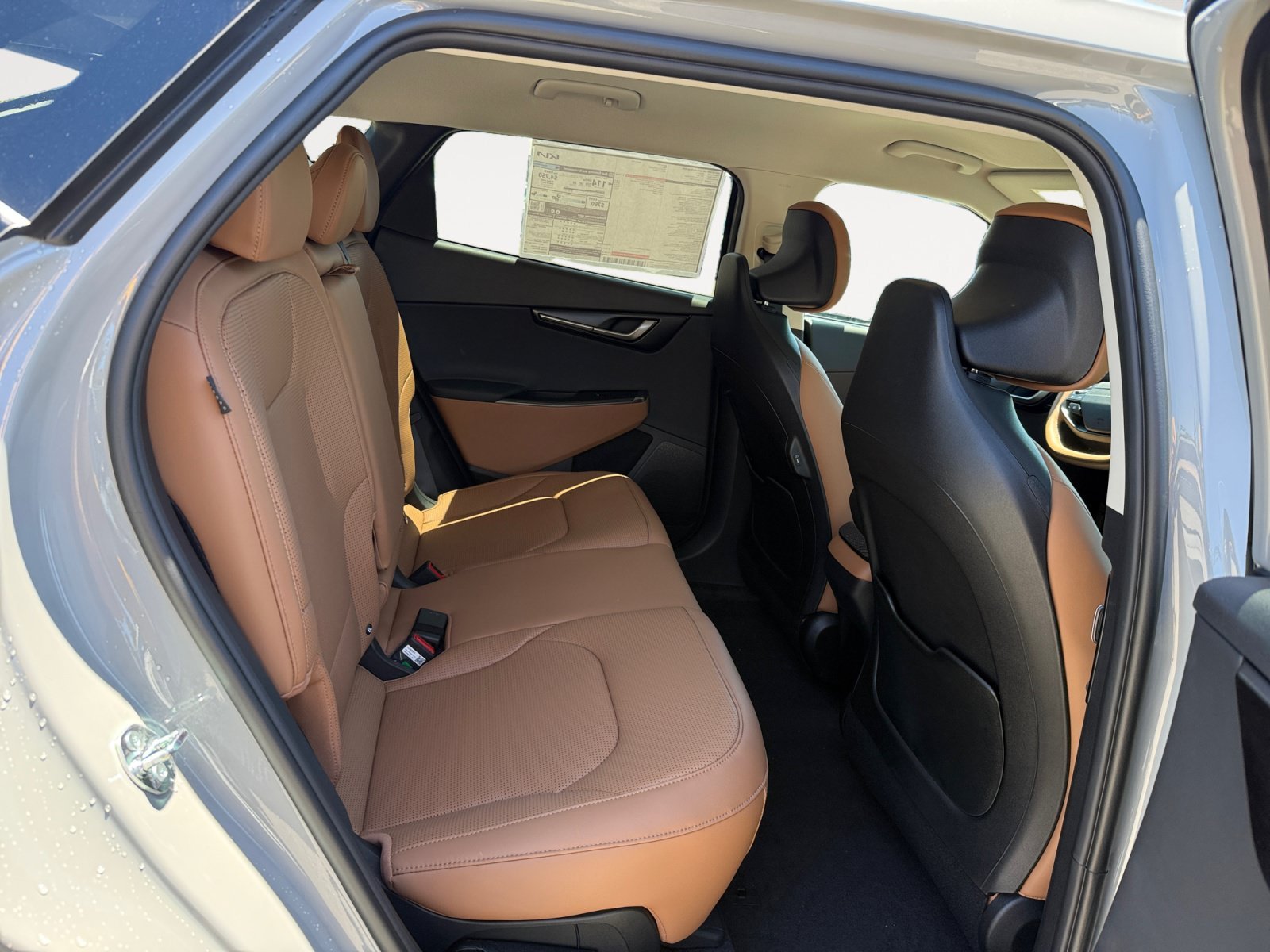 New 2026 Wolf Gray Kia WIND image 18