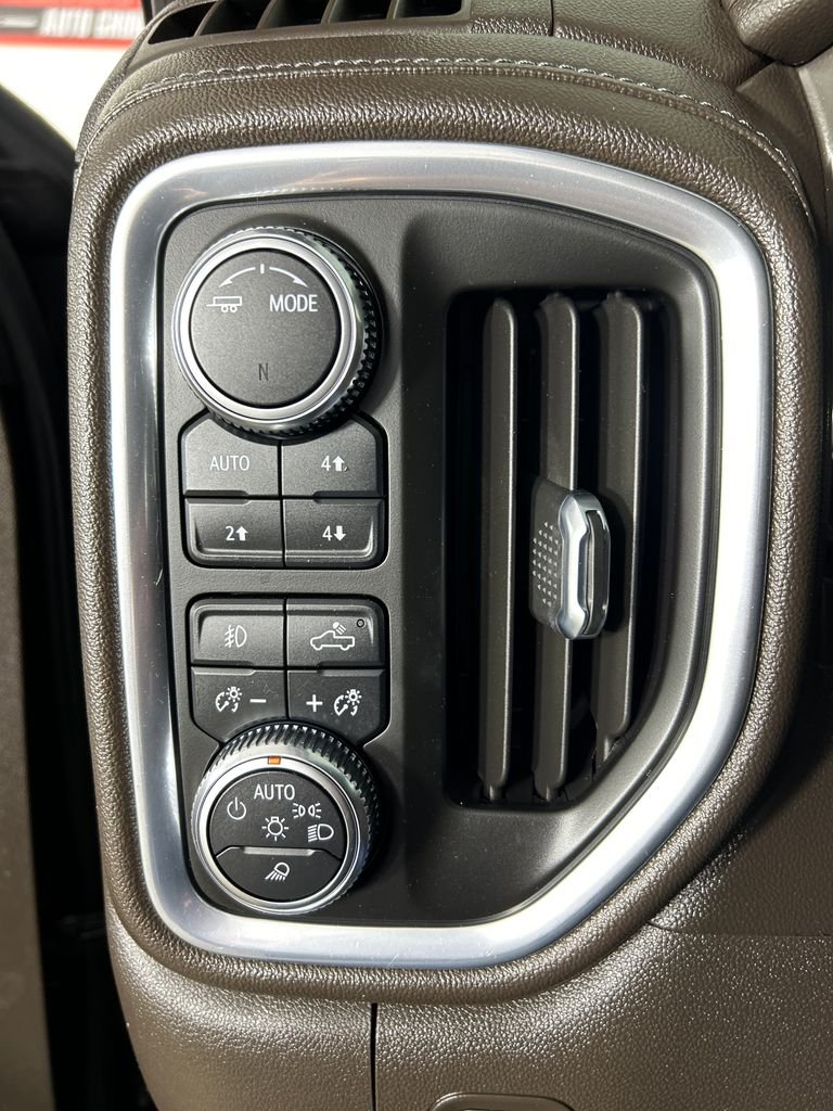 Used 2021 Black GMC Denali image 13