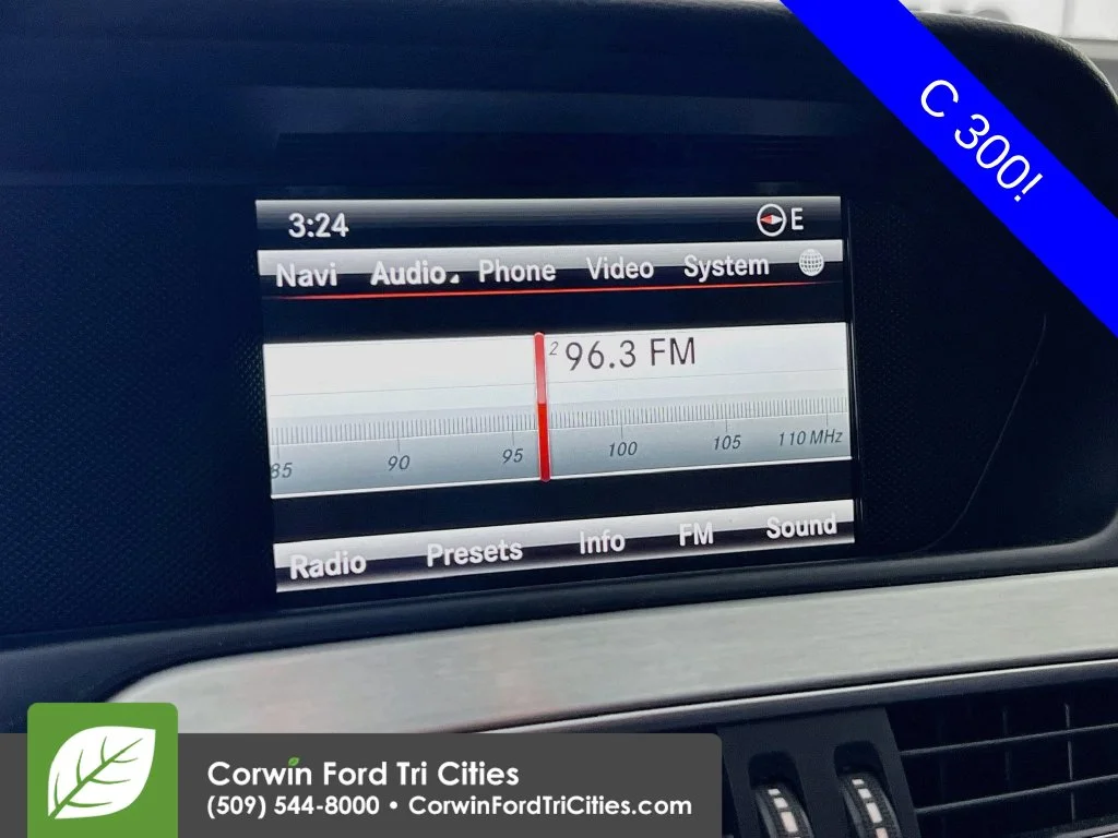 Used 2014 Polar White Mercedes-Benz C 300 image 21