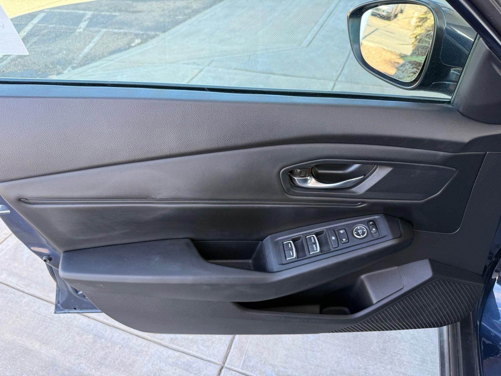 2023 Honda Accord EX - Photo 9