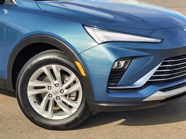 Used 2024 Blue Buick Preferred image 9