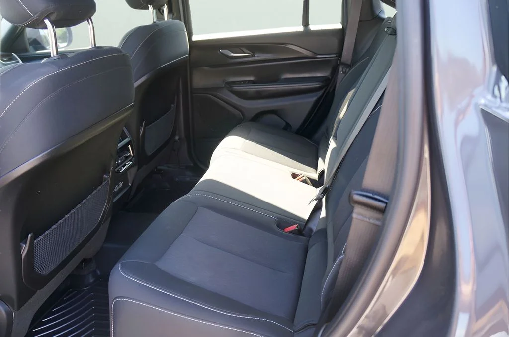 Used 2024 Baltic Gray Metallic Clearcoat Jeep Laredo image 13