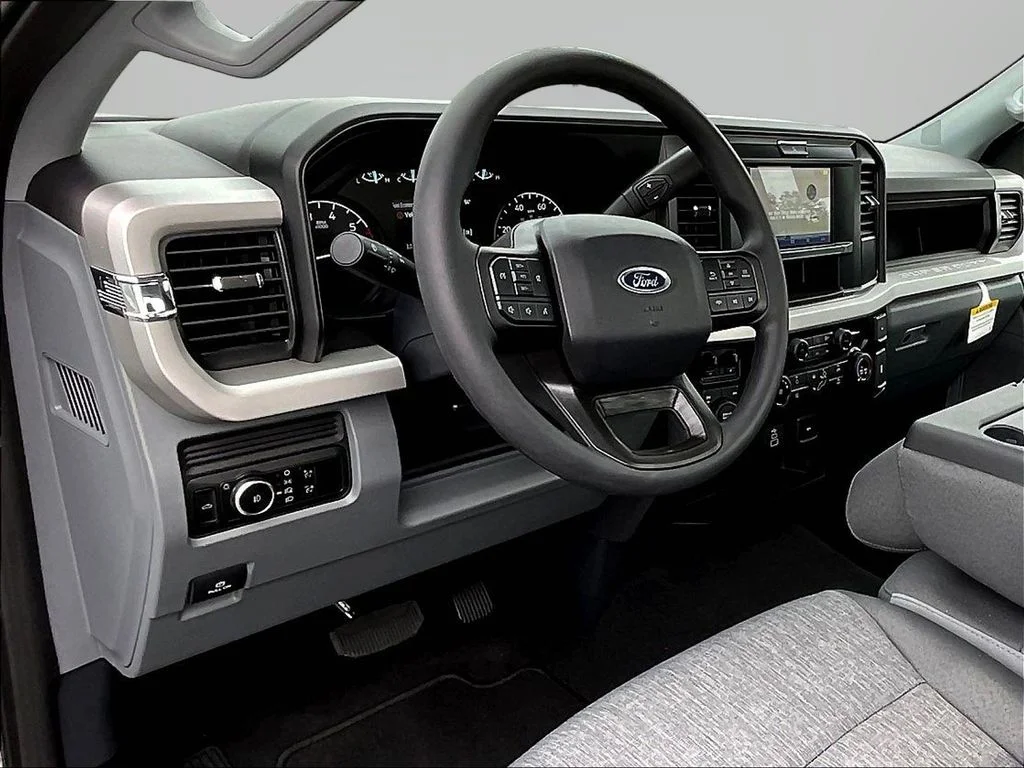 New 2026 Oxford White Ford F-250® XL image 5