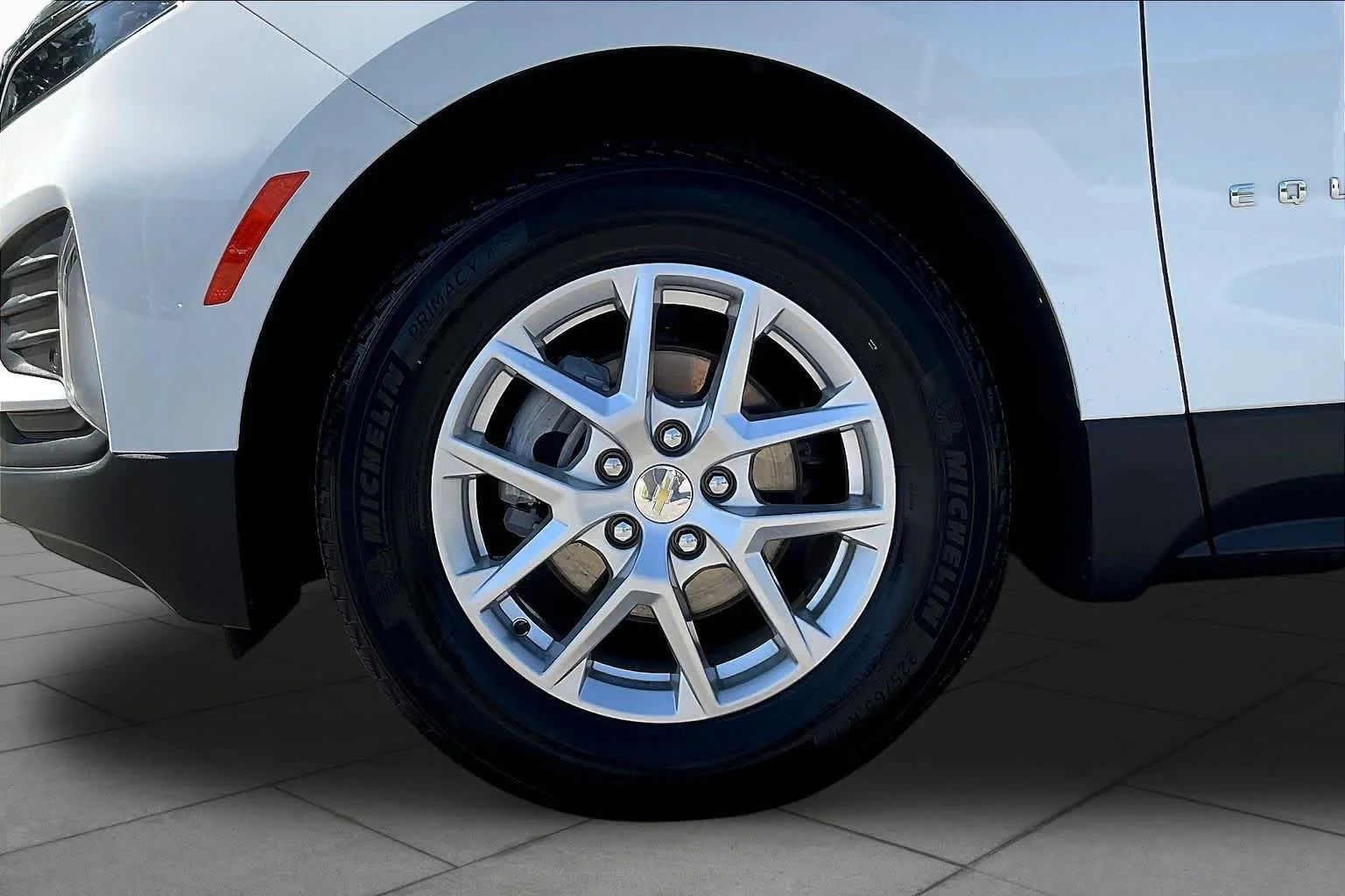 Used 2024 Summit White Chevrolet LT image 21