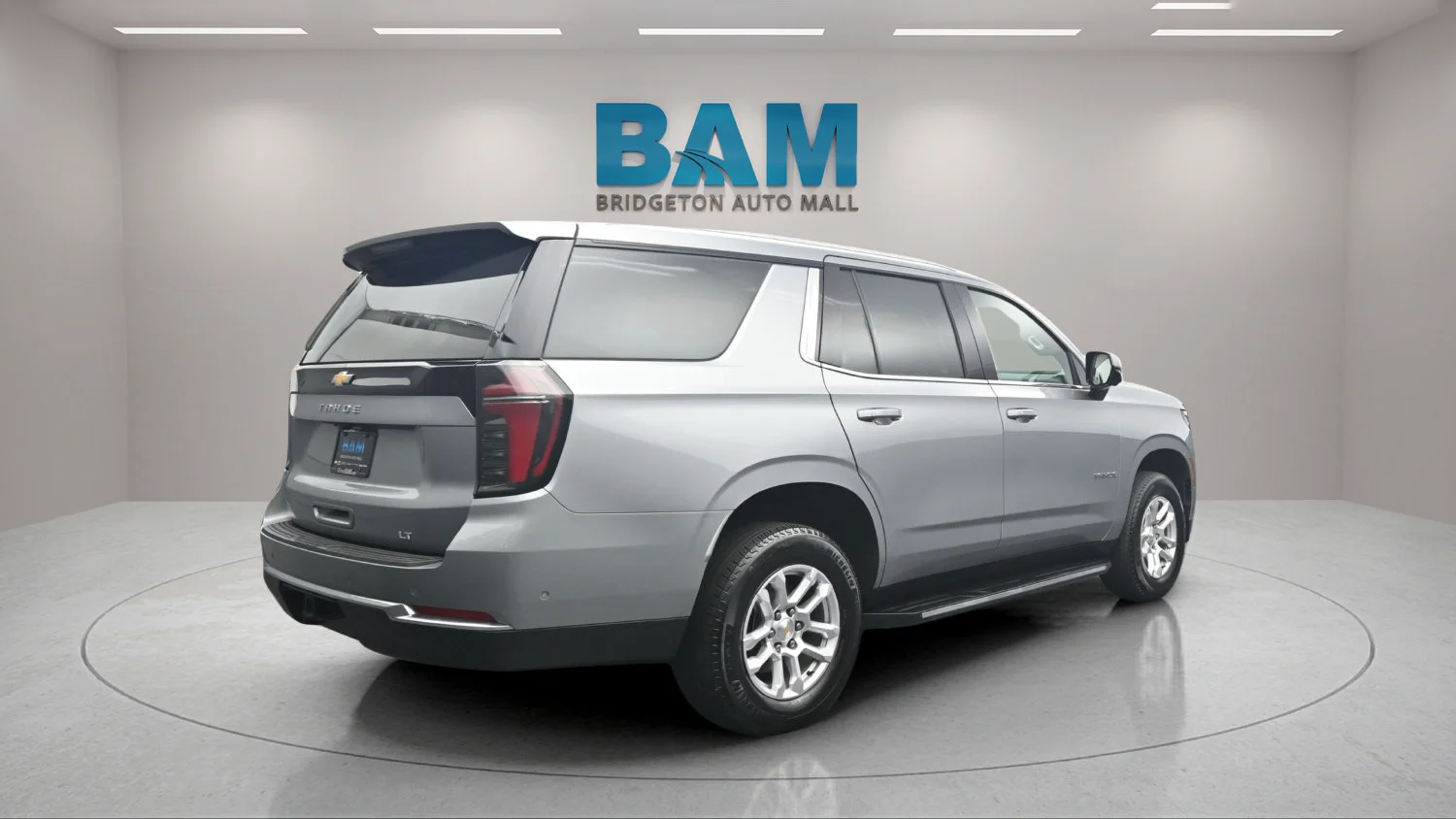 Used 2025 Sterling Gray Metallic Chevrolet LT image 6