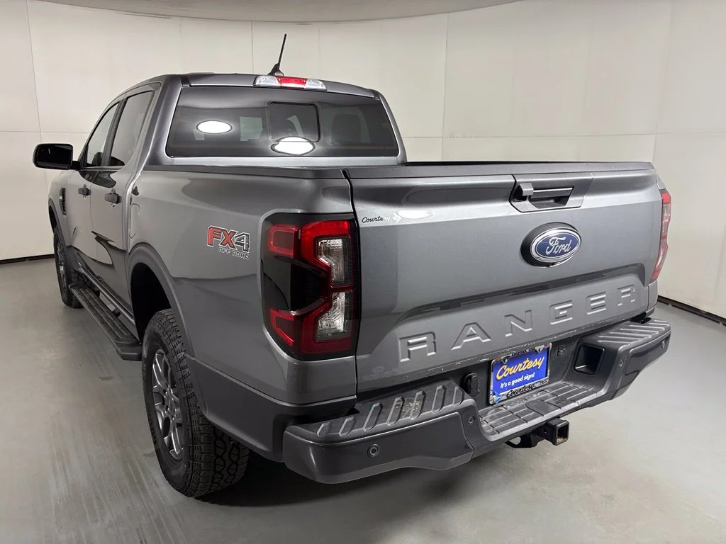 Used 2025 Gray Ford XLT image 6