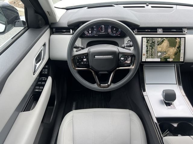 Used 2025 Fuji White Land Rover S image 15