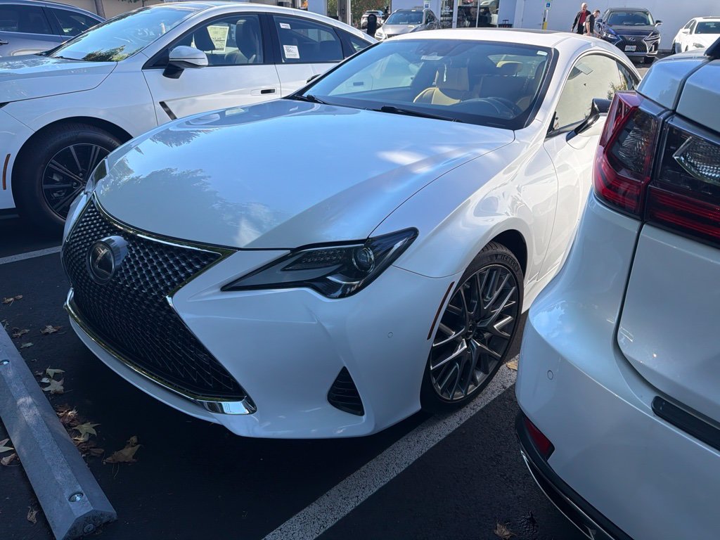 Used 2019 White Lexus 350 image 4