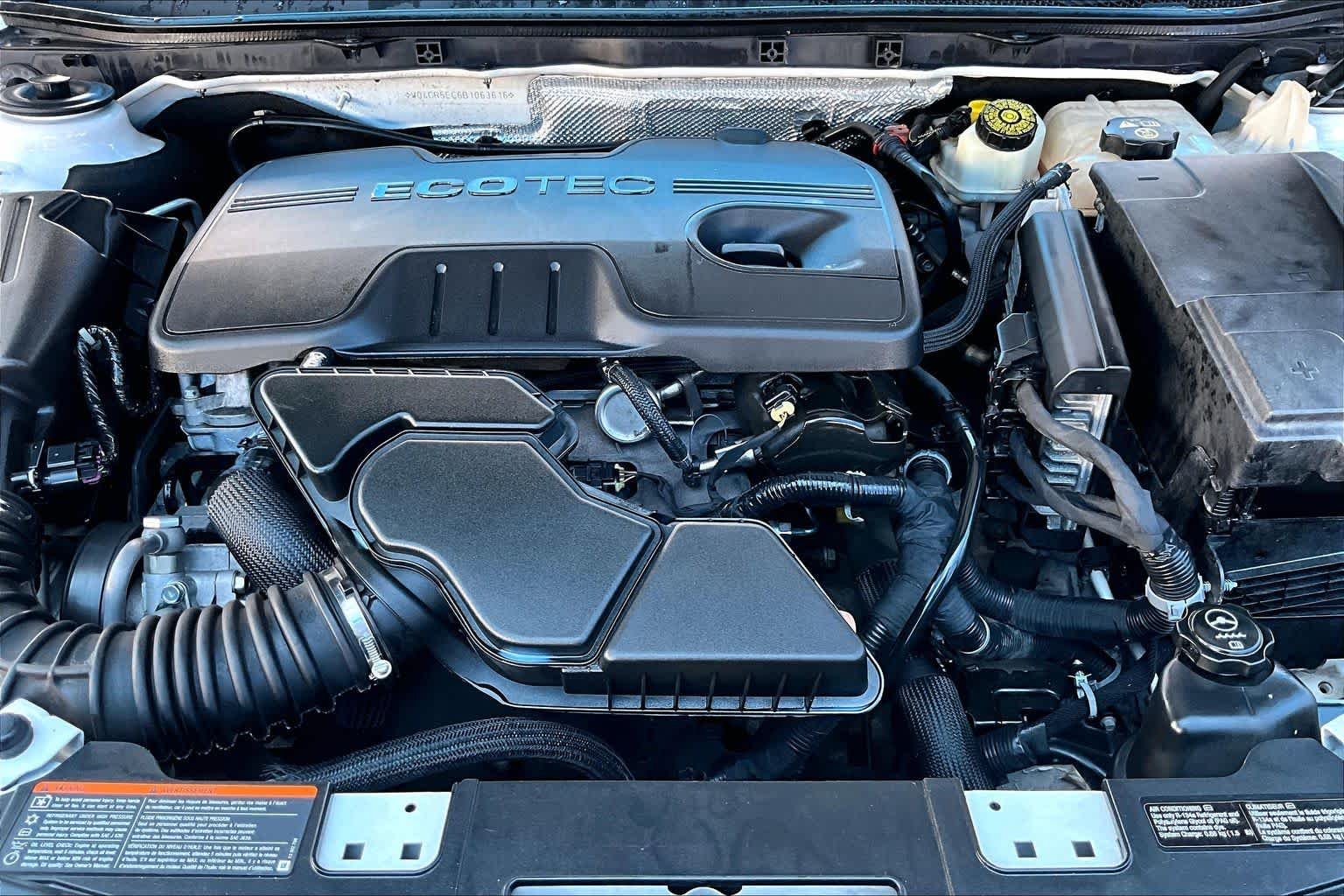 Used 2011 Summit White Buick CXL RL3 image 28