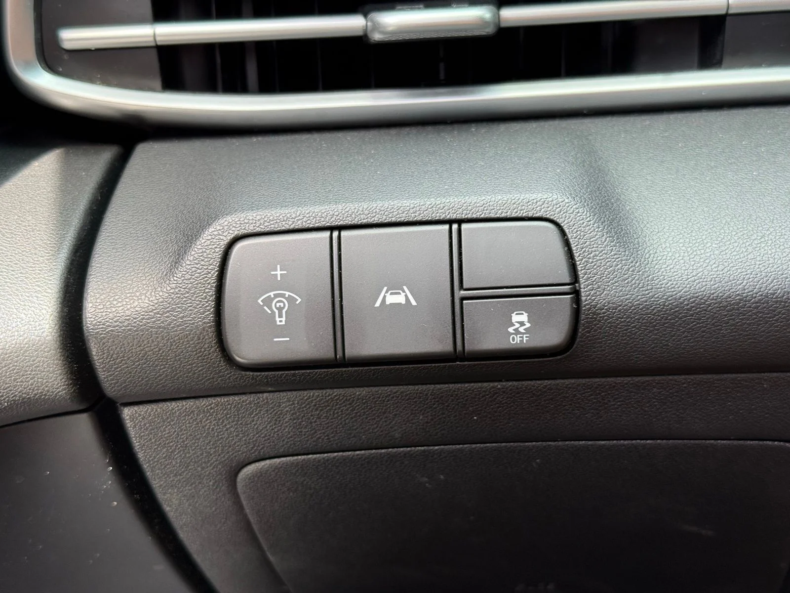 2022 Hyundai Elantra SEL - Photo 26