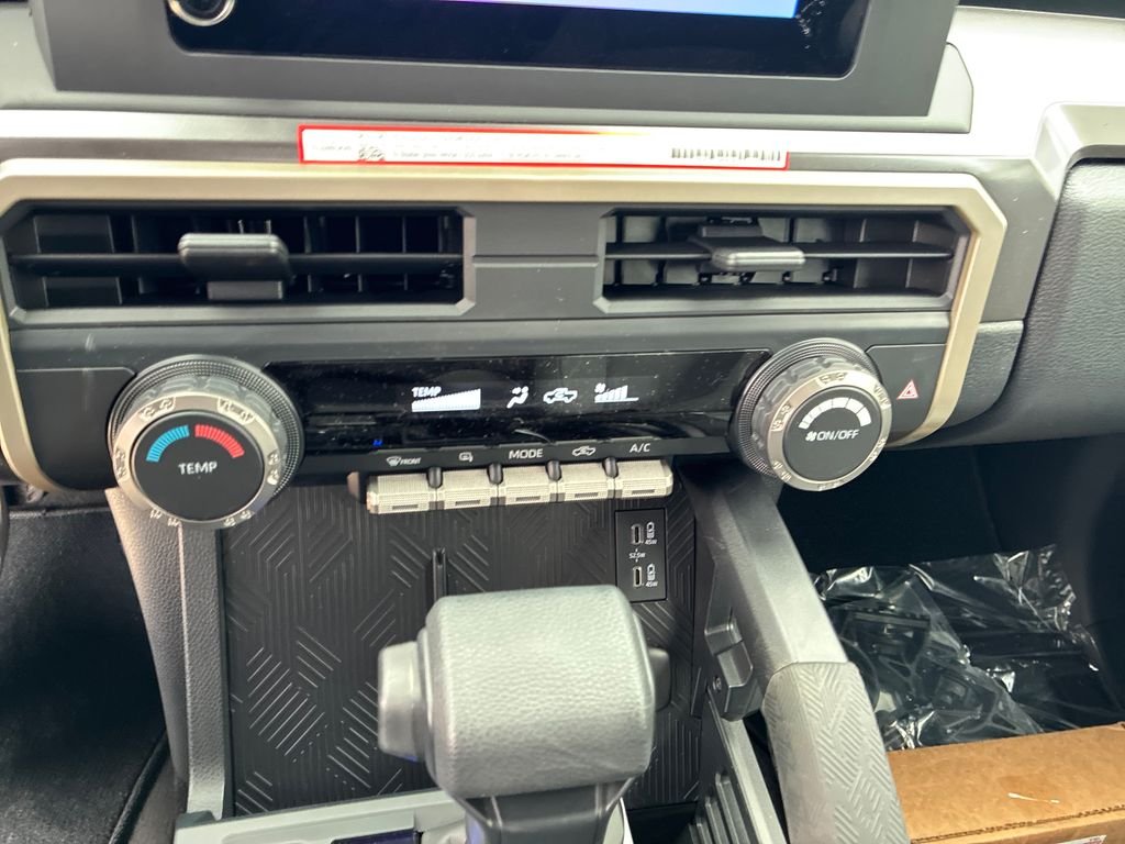 2026 Toyota Tacoma SR5 - Photo 24