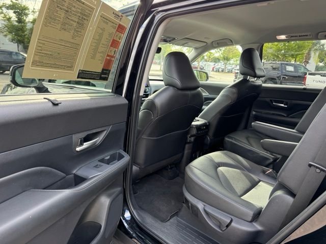 Used 2024  Toyota XLE image 38