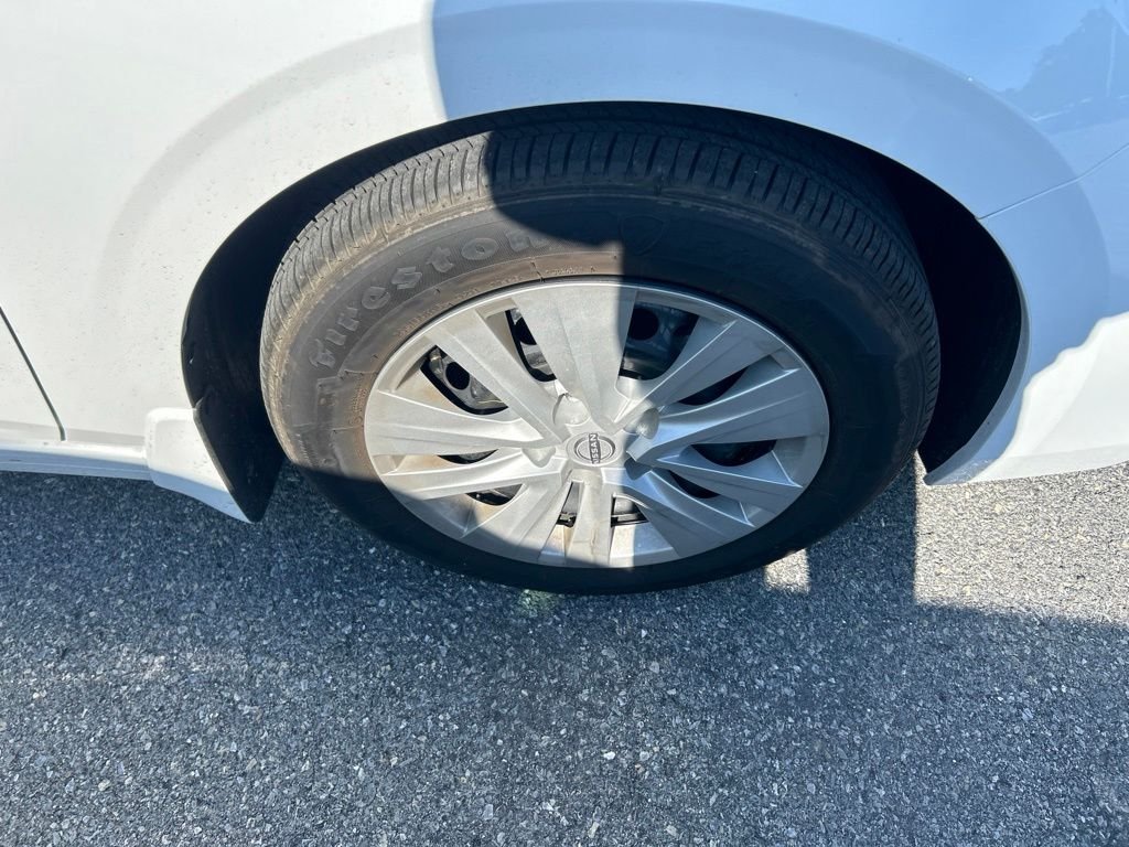 Used 2025 White Nissan S image 10