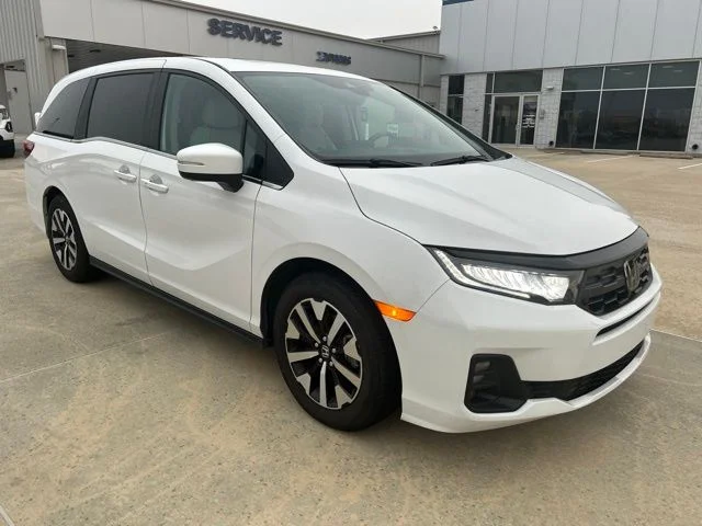 Used 2026 Platinum White Pearl Honda EX-L image 2