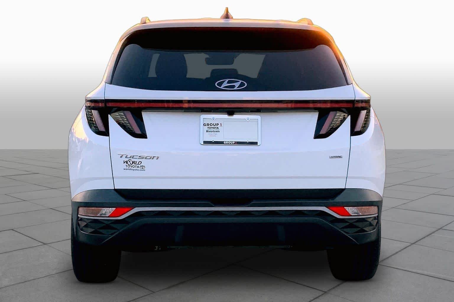 Used 2023 Serenity White Pearl Hyundai SEL image 9