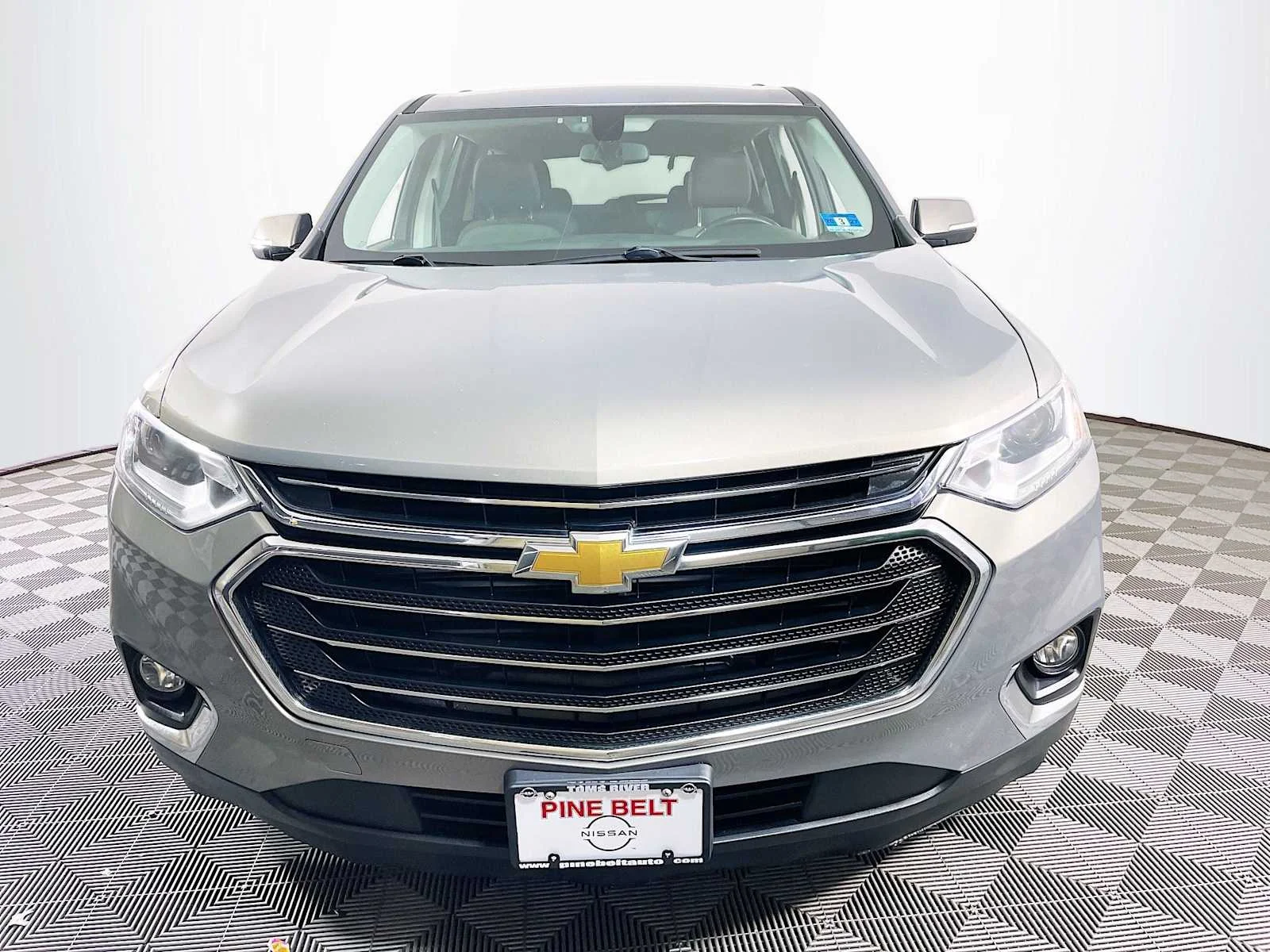 Used 2018 Chevrolet Traverse 1LT with VIN 1GNEVGKW3JJ281361 for sale in Toms River, NJ